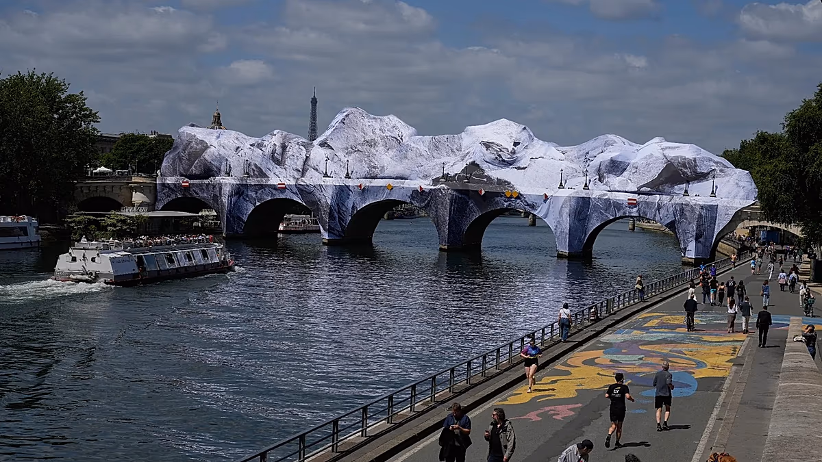 "La Caverne du Pont-Neuf" rüzgardan zarar gördü: açılış ertelendi