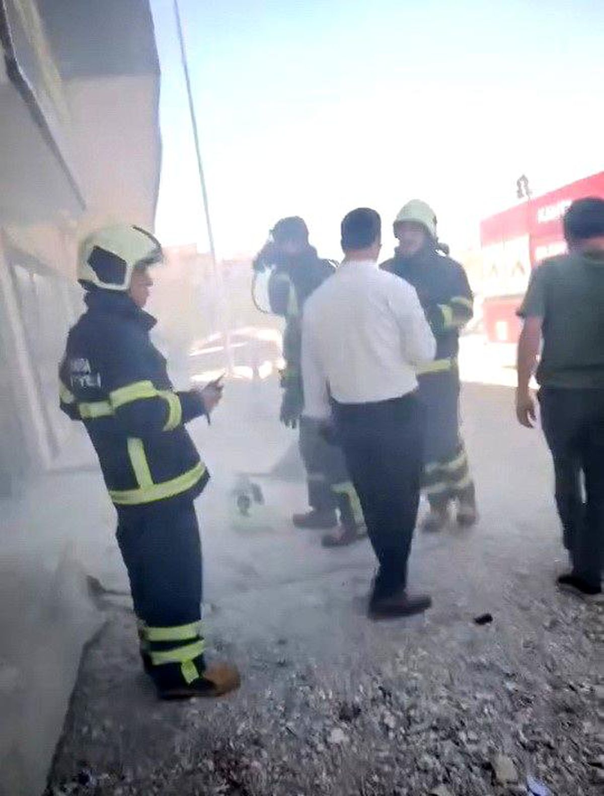 İş merkezindeki korkutan yangında 2 kişi hastaneye kaldırıldı