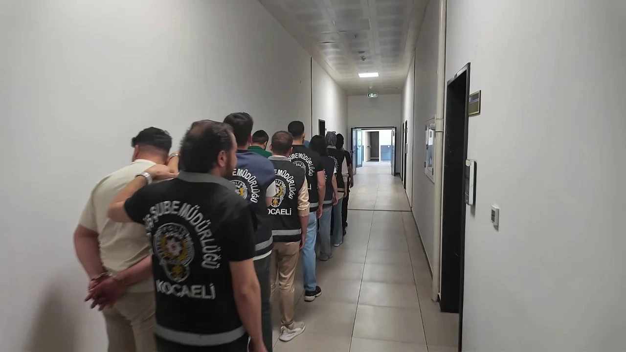 Kocaeli merkezli 4 ilde fuhuş operasyonu: 14 tutuklama