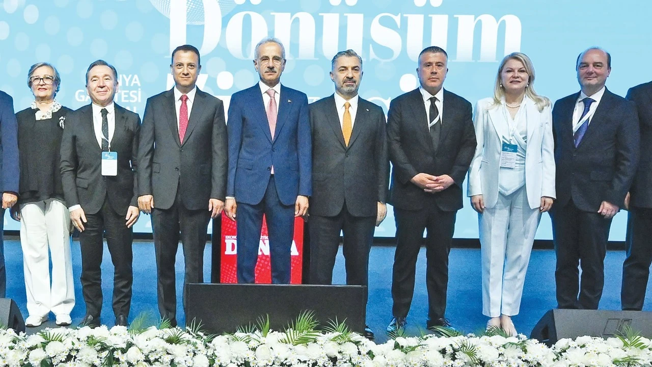 Ulaştırma ve Altyapı Bakanı Abdulkadir Uraloğlu: Türkiye’yi dijital koridorların merkezine yerleştireceğiz