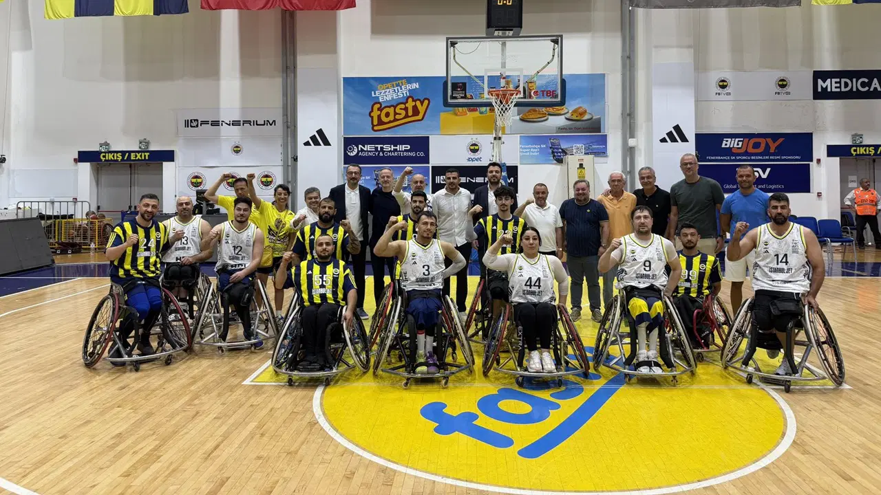 Seriye galibiyetle başladı: Fenerbahçe İstanbul Jet, Beşiktaş'ı devirdi