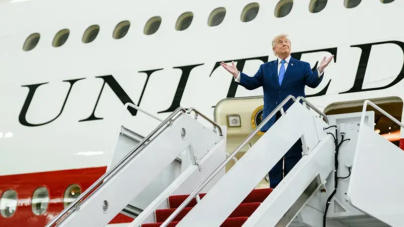 Trump, yeni başkanlık uçağını tanıttı: Türkiye'ye gideceğini açıkladı