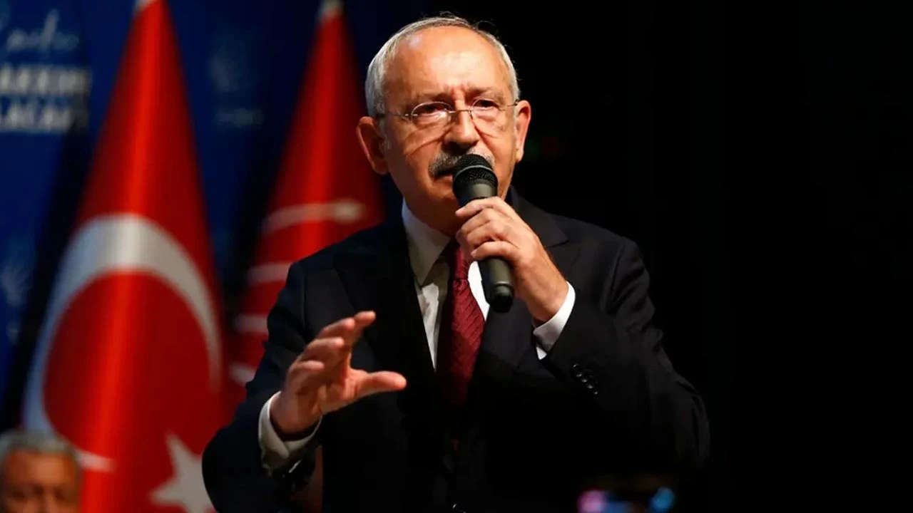 CHP'den Görevden Almaların Ardından İl Başkanlarına Kritik Çağrı: Kimler Kalacak, Kimler Gidecek?