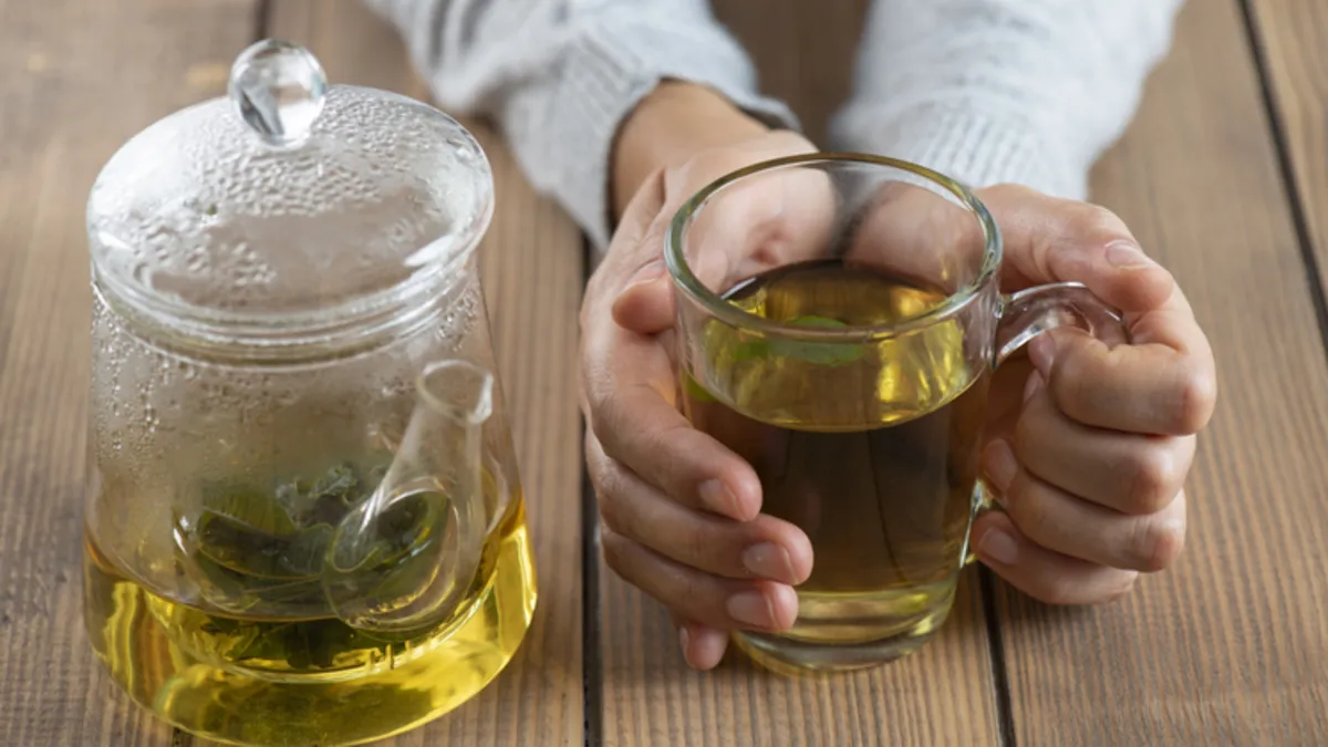 Doğal diye kullandı, sonucu ağır oldu! Bitkisel ürün karaciğer nakline götürdü