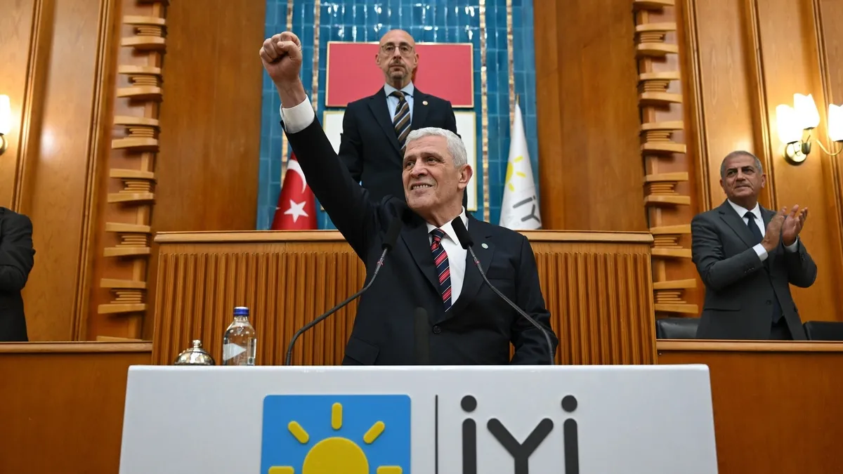 Dervişoğlu’ndan tuhaf çıkış: Türkistan’ı müfredata ekleyen MEB’e “hurafe” ithamı
