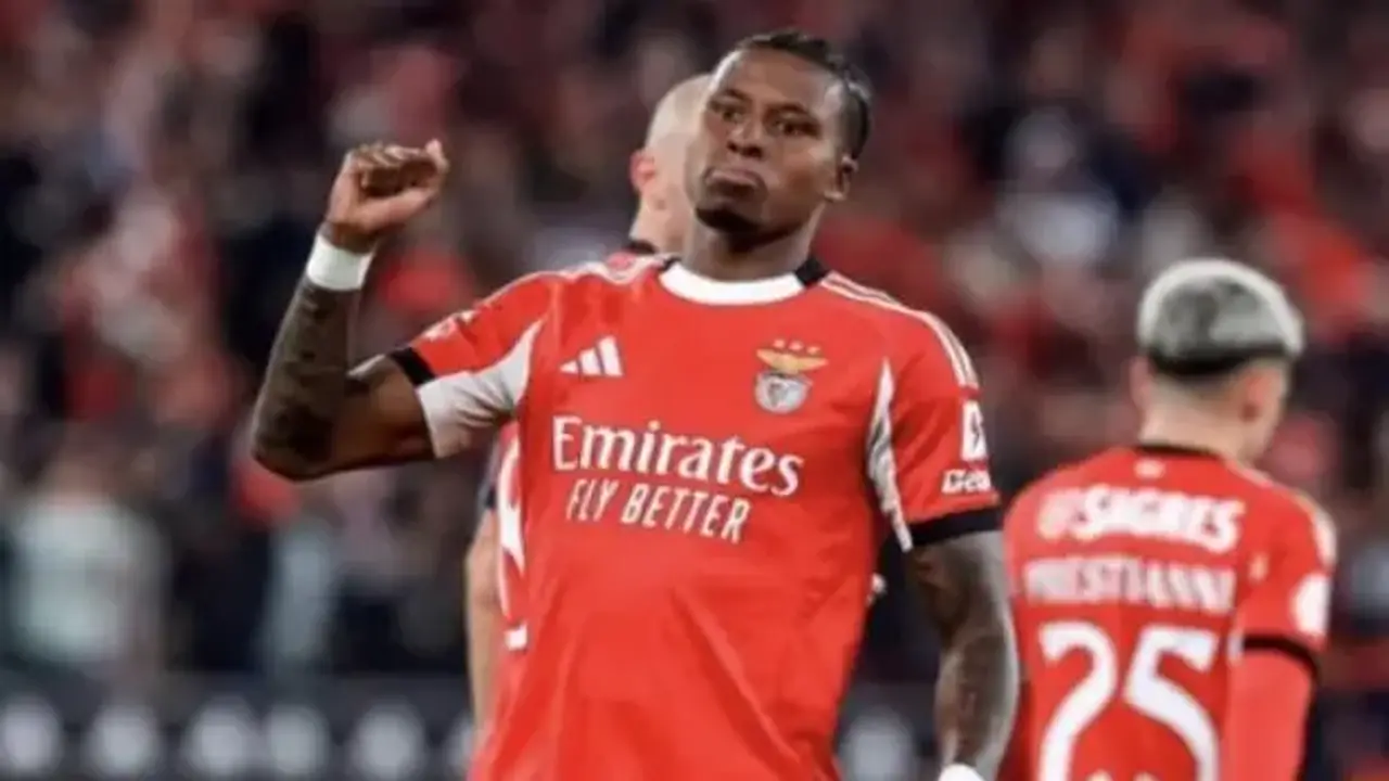 Benfica ikna oldu! Fatih Tekke'nin ısrarla istediği futbolcu transfer için İstanbul'da