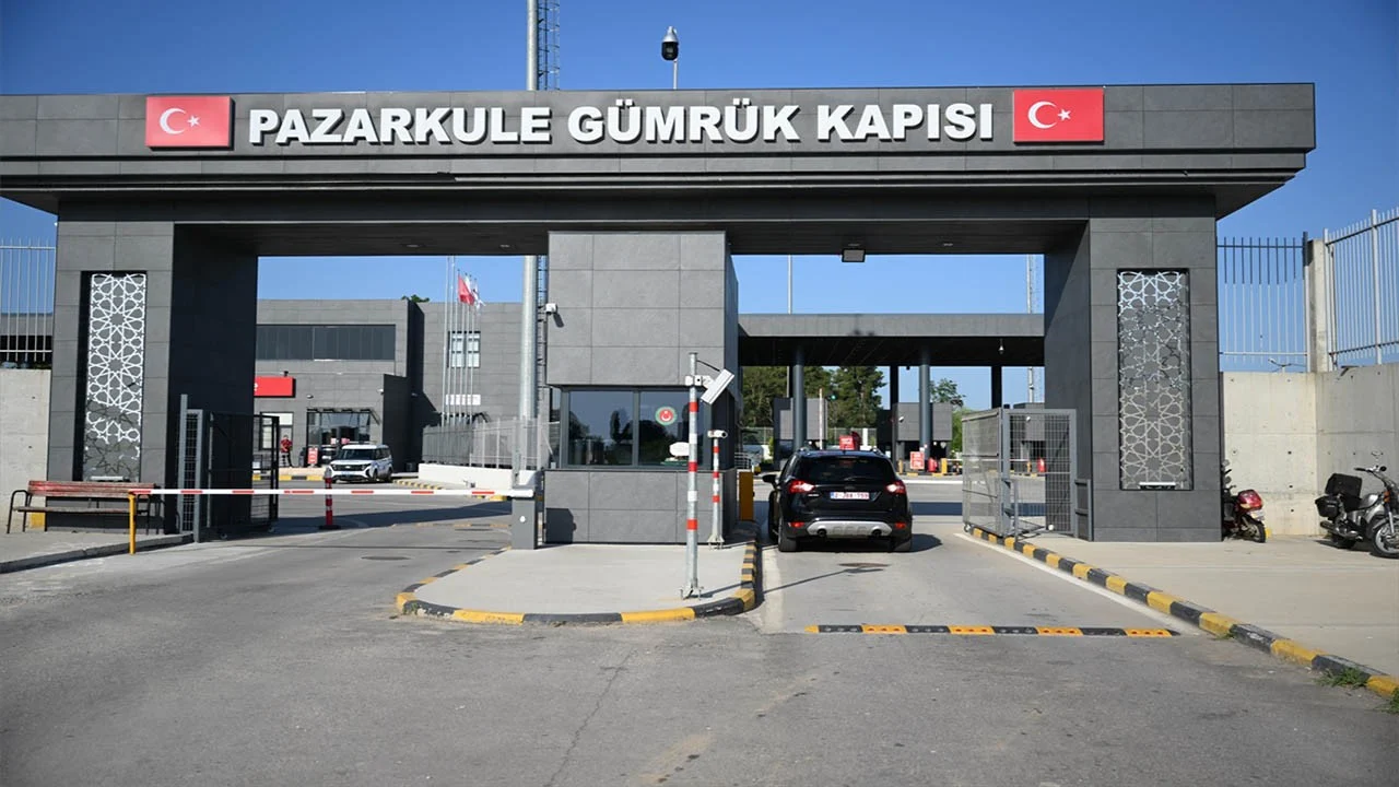 Yunanistan'daki grev gurbetçileri zora soktu