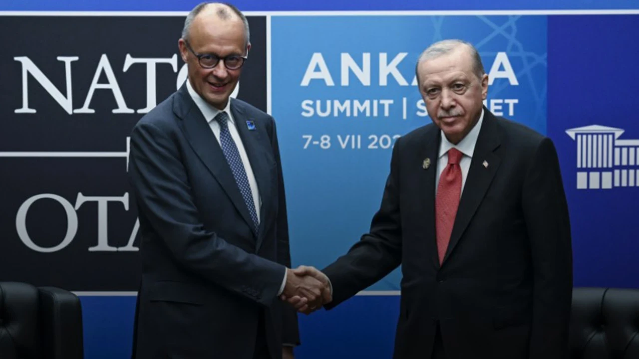 Cumhurbaşkanı Erdoğan, NATO Zirvesi kapsamında Almanya Başbakanı Merz ile görüştü