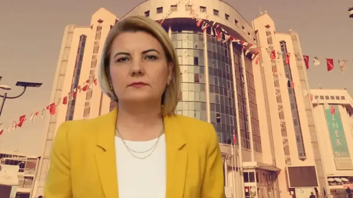 SON DAKİKA: İzmit Belediyesi'ne yolsuzluk operasyonu! Belediye Başkanı Fatma Kaplan ve eşi gözaltına alındı