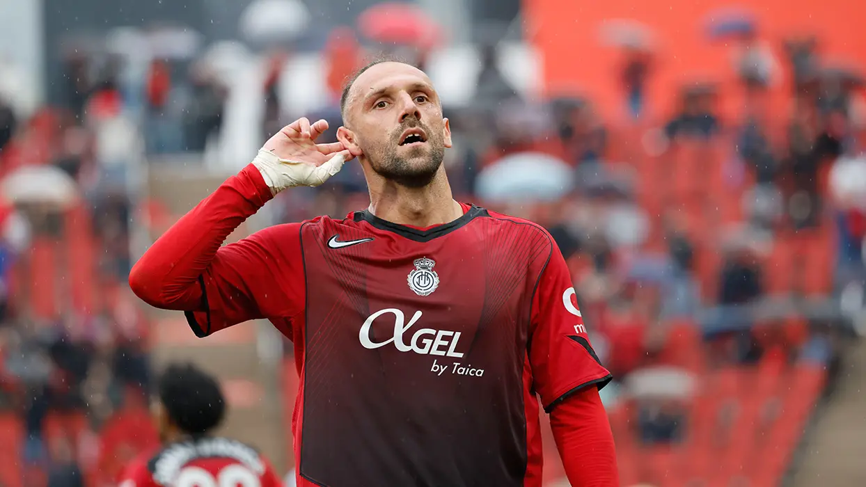 Vedat Muriqi yeniden Fenerbahçe'de! Sözleşme imzalamak için İstanbul'a geliyor
