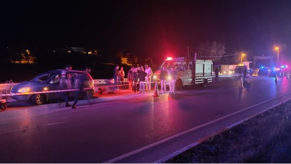 Suşehri'nde iki otomobil çarpıştı: 1 ölü, 3 yaralı