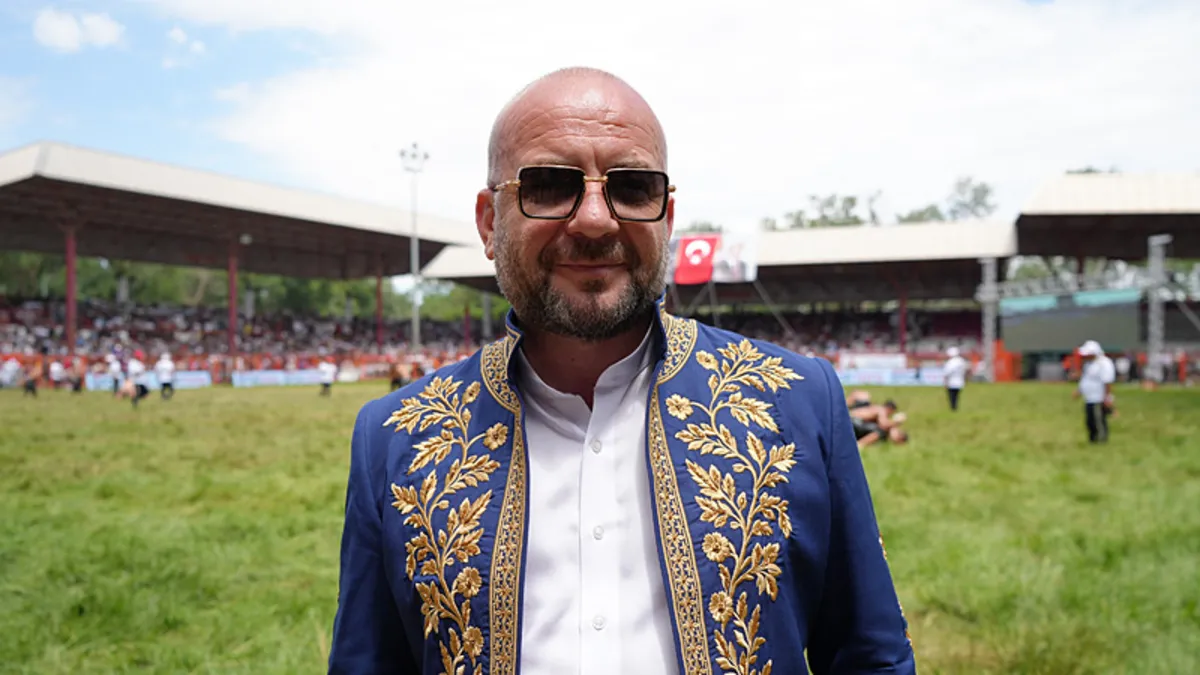 Kırkpınar ağası Ufuk Özünlü'den genç pehlivanlara destek yemeği!