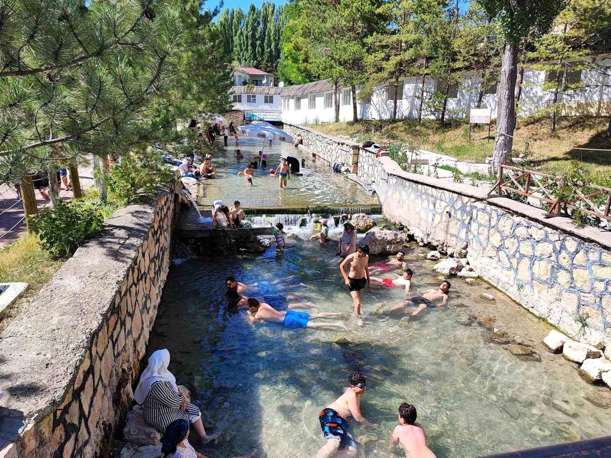 Kangal Balıklıgöl'ün statüsü değişti, turizm niteliği kaldırılmadı