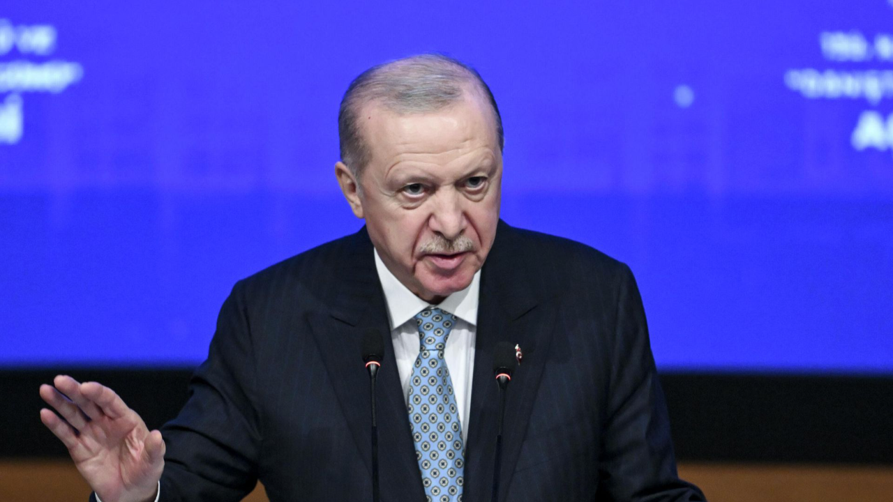 Erdoğan'dan CHP'ye: "Dış mihraklardan kurtulması Türkiye'nin hayrına"