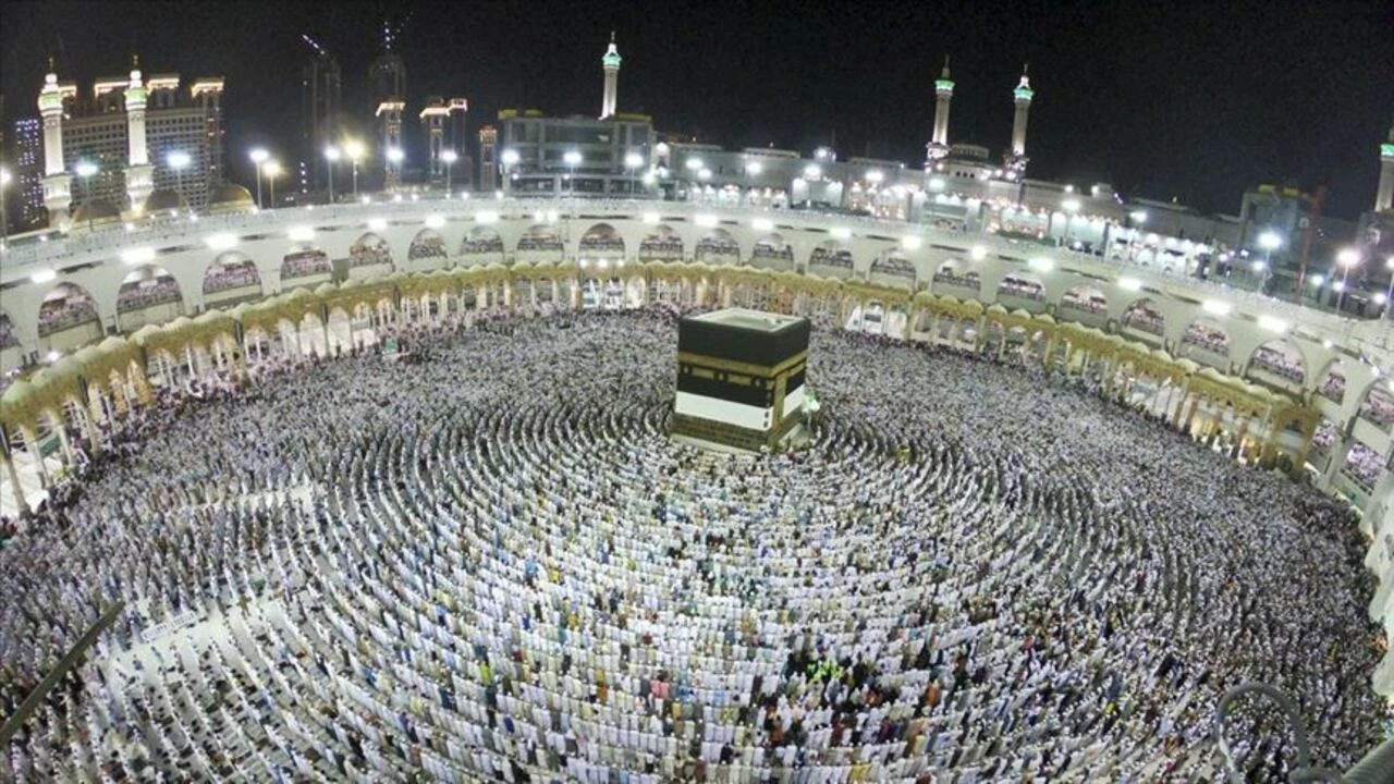 Suudi Arabistan'dan umre vizesinde yeni dönem: 1 yıl geçerli, çok giriş hakkı