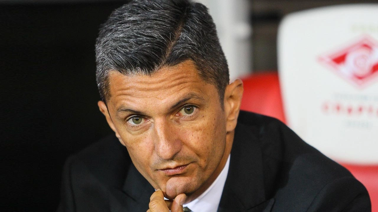 Razvan Lucescu'nun görevine son verildi