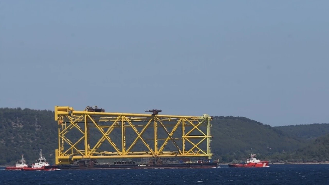 Çanakkale Boğazı'nda Romanya'ya dev sevkiyat