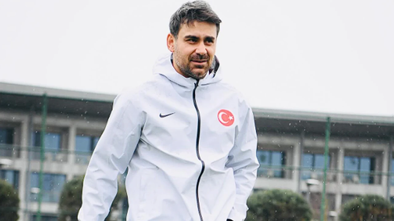 Milli Takım'da sürpriz istifa: Veli Kavlak görevinden ayrıldığını açıkladı