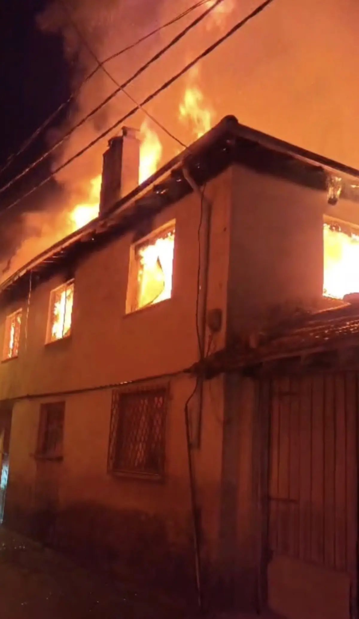 Bursa'da yangın faciası: 30 yaşındaki genç hayatını kaybetti