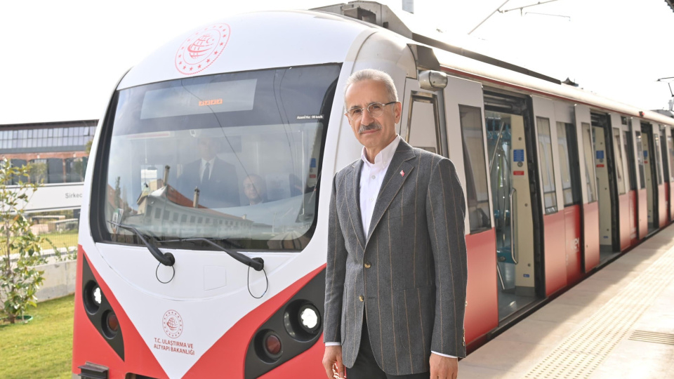 Ulaştırma ve Altyapı Bakanı Abdulkadir Uraloğlu, 15 Temmuz'da ücretsiz olacak hatları açıkladı