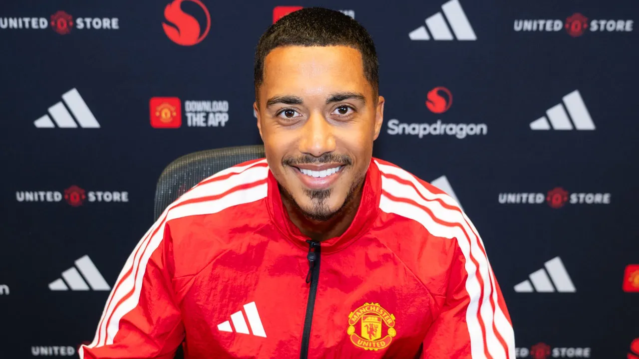 Manchester United, Tielemans'a imzayı attırdı