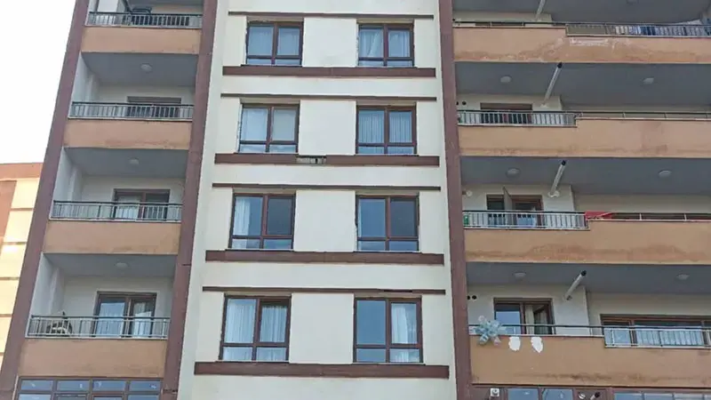 Nevşehir'de binanın 5’inci katındaki pencereden düşen çocuk öldü
