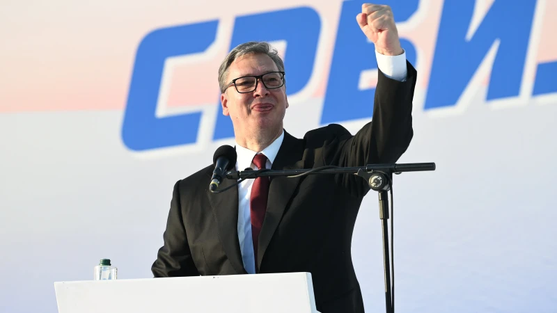 Sırbistan'da Vucic dönemi kapanıyor: İstifa edeceğini duyurdu