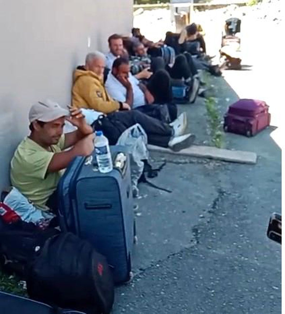 Çay toplamak için İran'dan Rize'ye getirilen yabancı işçilerin darbedildiği iddiası