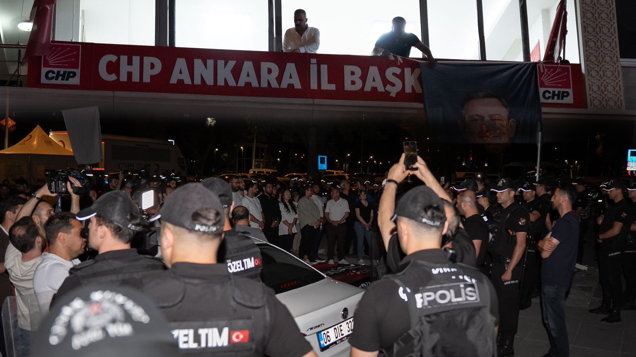 CHP Ankara İl Başkanlığında gerginlik