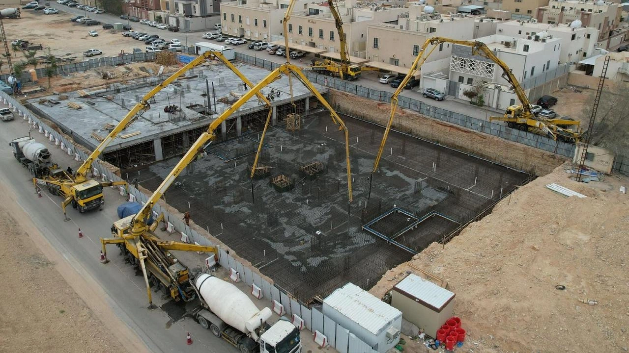72 saat boyunca durmadılar! Tam 70 bin metreküp beton dökerek dünya rekoru kırdılar