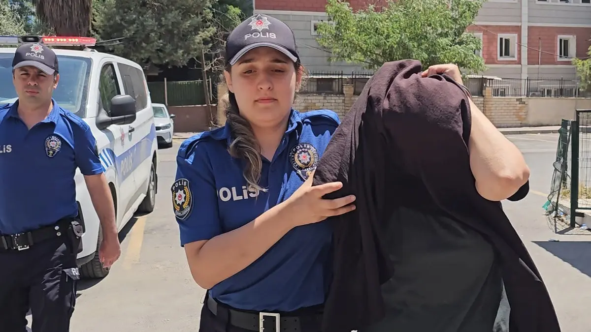 Hemşire kıyafeti giyip hastaneden bebek kaçırmaya çalıştı!