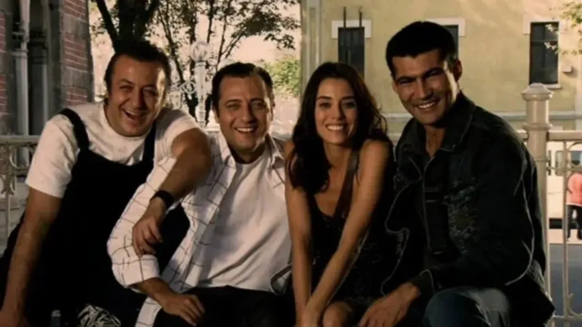 ‘Ezel’in Ömer’i yıllar sonra ortaya çıktı! İsmail Filiz’den dikkat çeken itiraf: Doğmamış çocuklar bile…