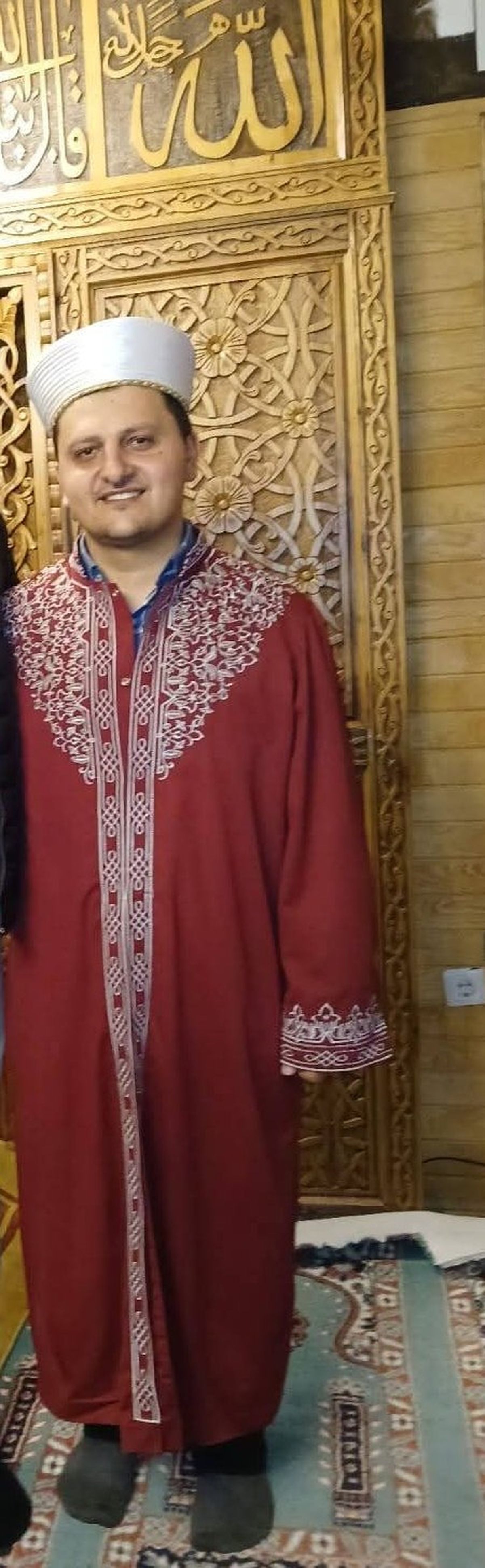 Gölette boğulma tehlikesi geçiren 2 imam, hastanede öldü