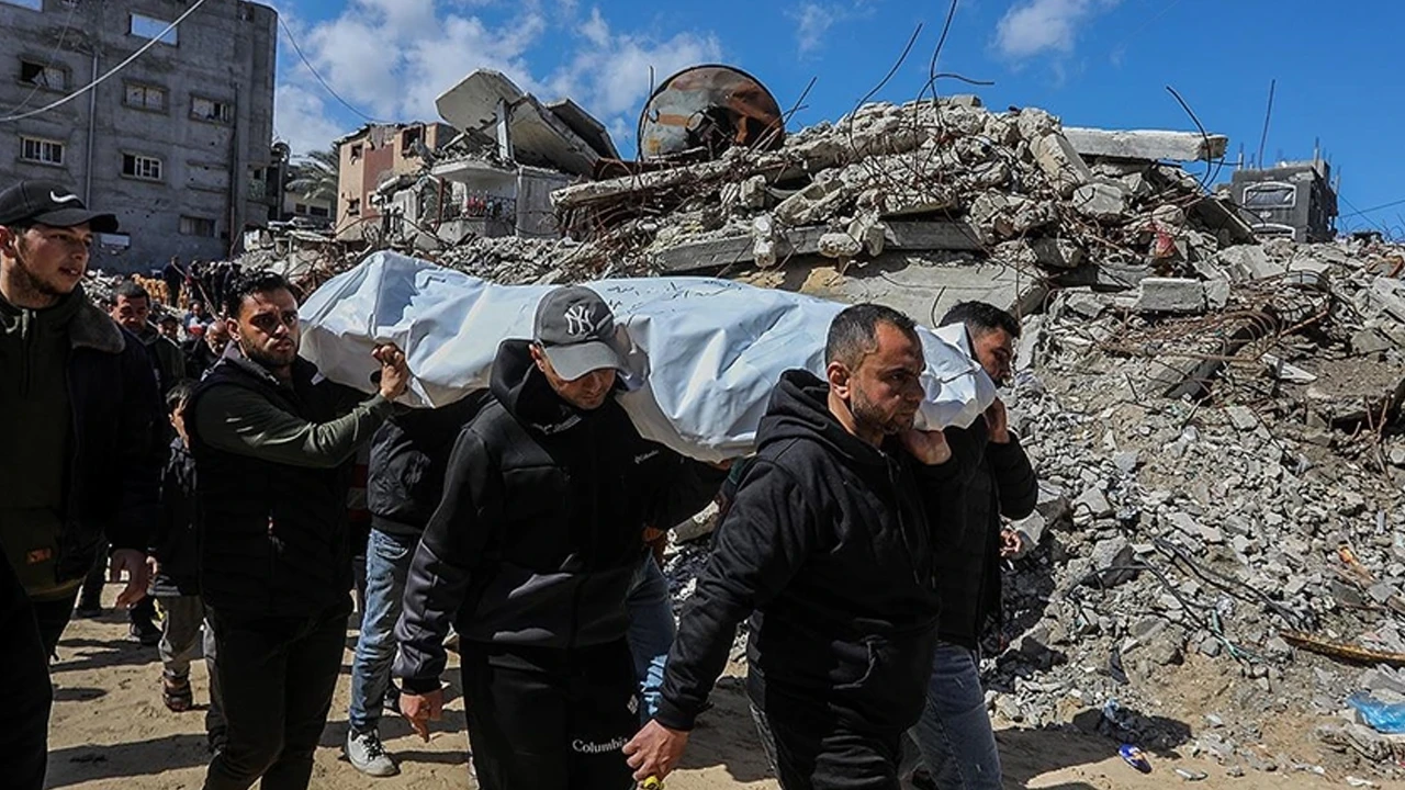 Gazze'de acı bilanço artıyor: Saldırılarda can kaybı 72 bin 996’ya ulaştı