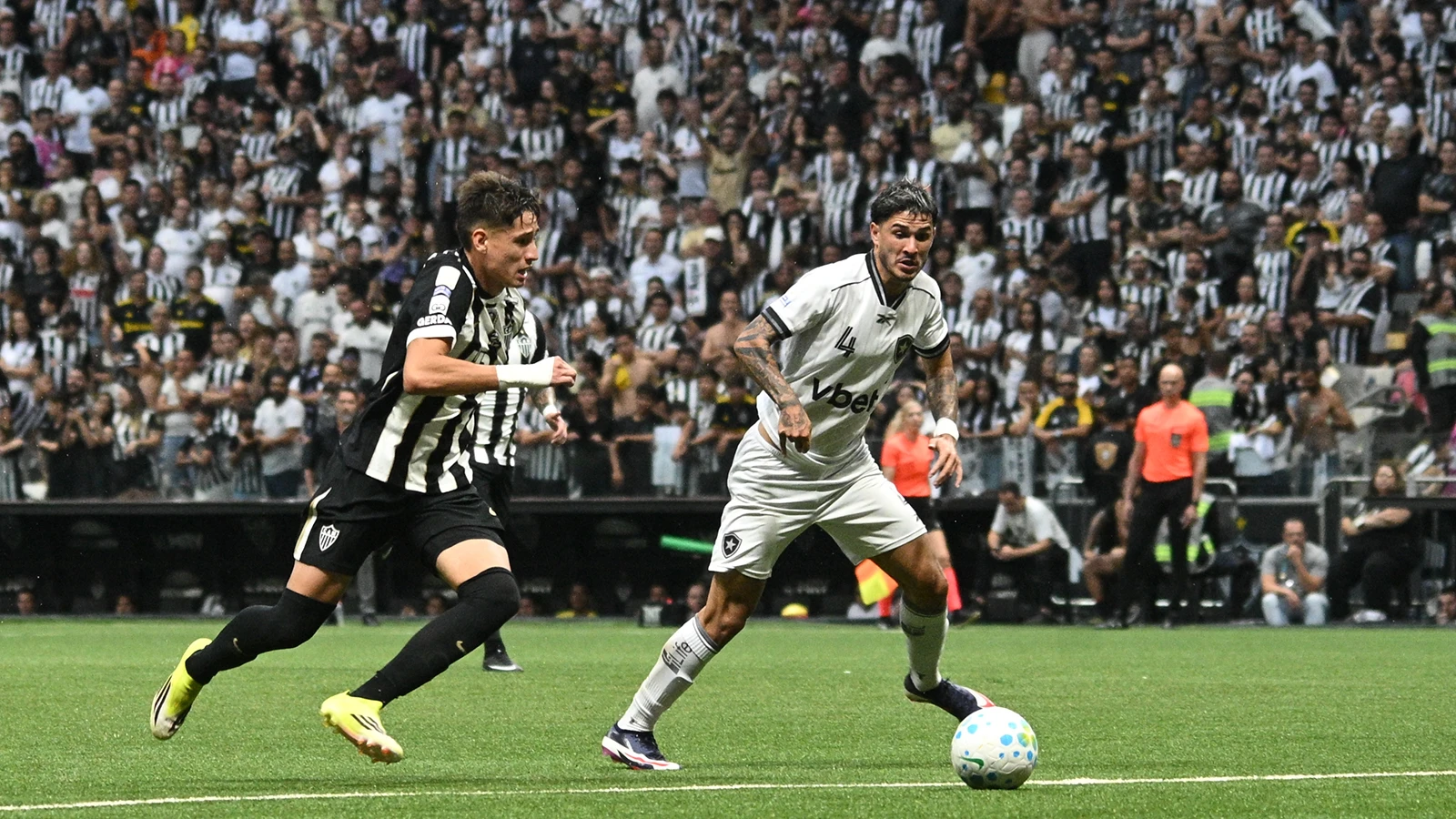 Göztepe, Uruguaylı sağ bek Mateo Ponte'nin peşinde