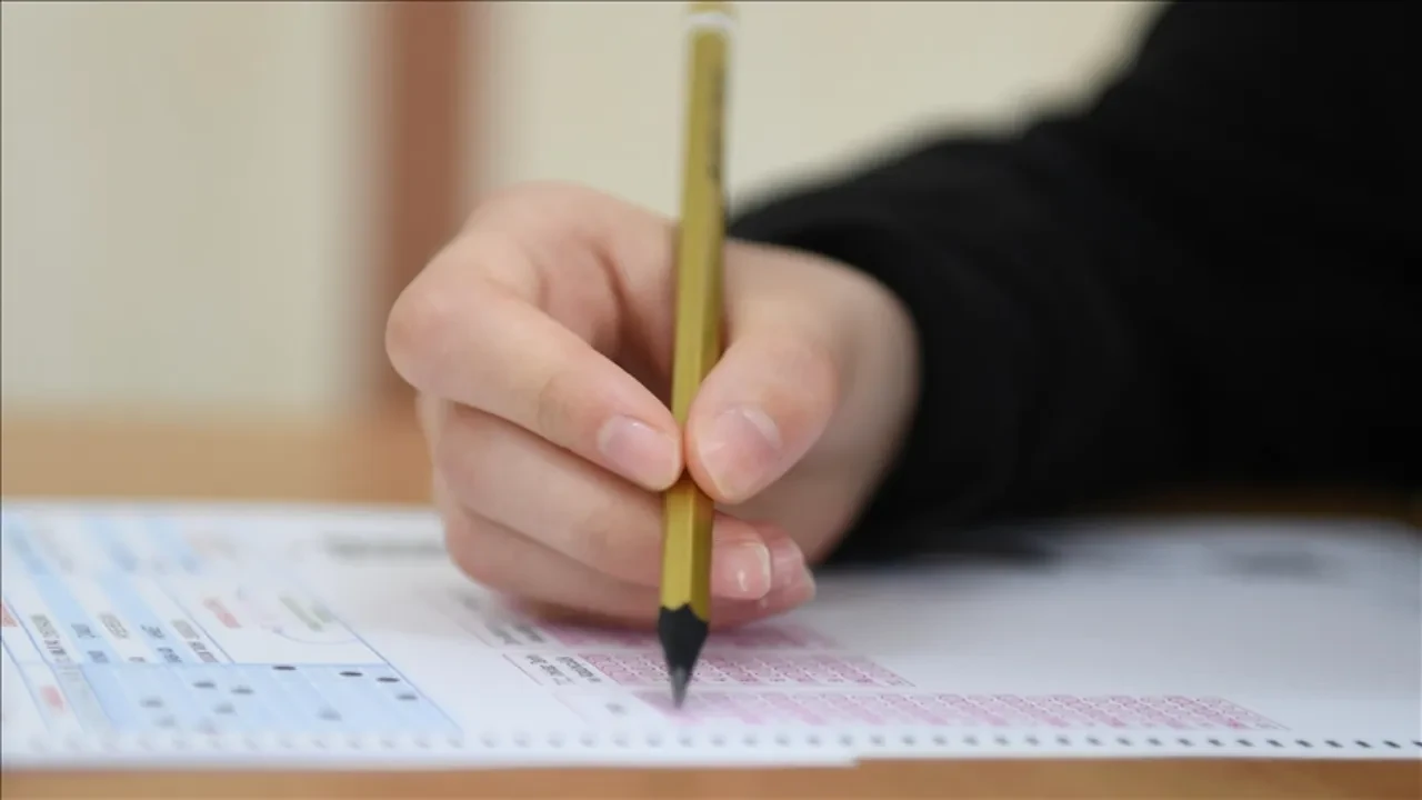 AÖL 3. dönem sınavları ne zaman? Açık Lise sınavı giriş belgesi sorgulama