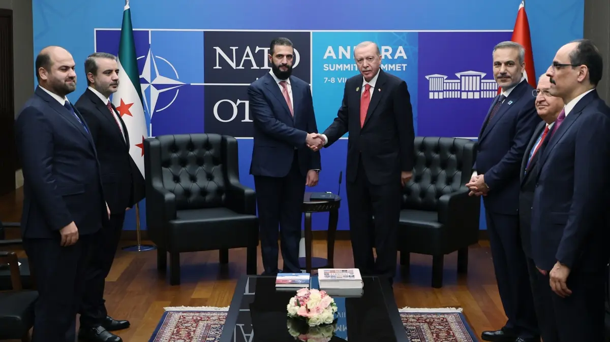 Başkan Erdoğan, Suriye Cumhurbaşkanı Şara ile bir araya geldi