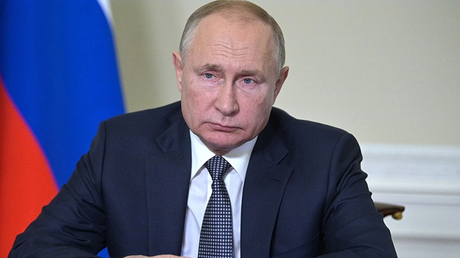 Putin: "Dizel ihracatını tamamen yasaklamayı değerlendiriyoruz"