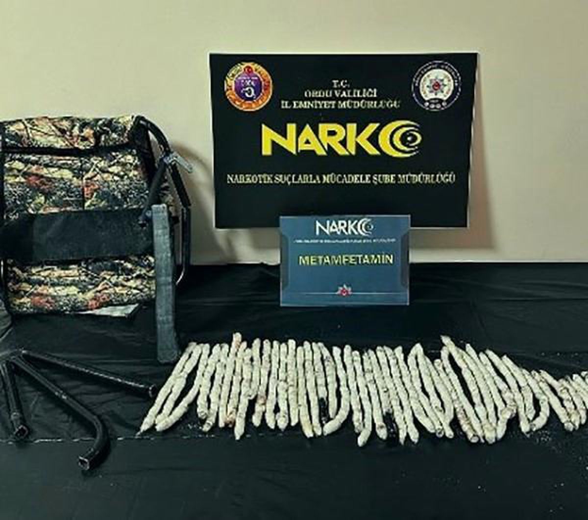 Ordu'da kamp sandalyelerinden çok sayıda uyuşturucu çıktı: 3 tutuklama