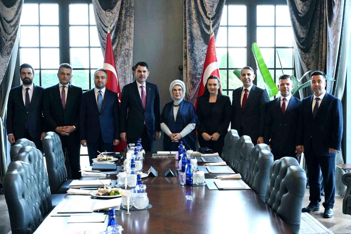 Bakan Kurum, Emine Erdoğan'la Sıfır Atık ve COP31'ı görüştü