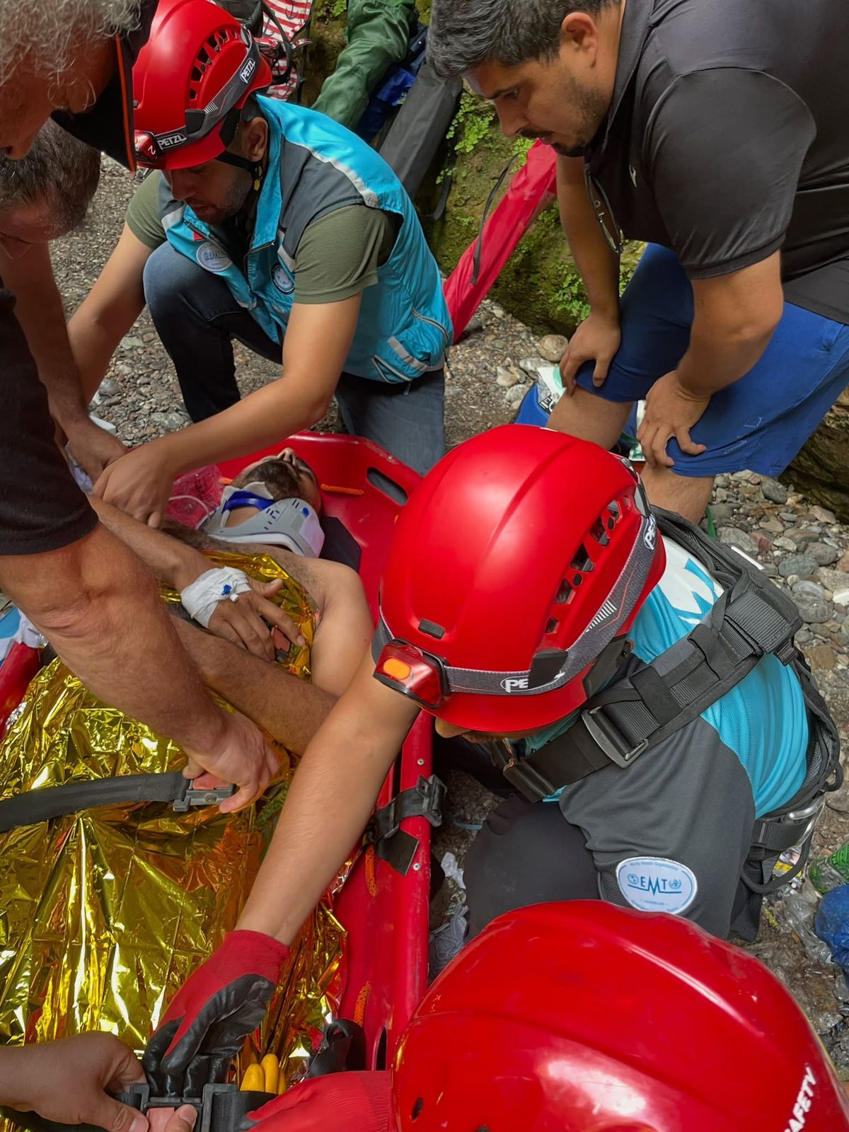 Osmaniye'de kanyonda düşen kişi, askeri helikopterle kurtarıldı