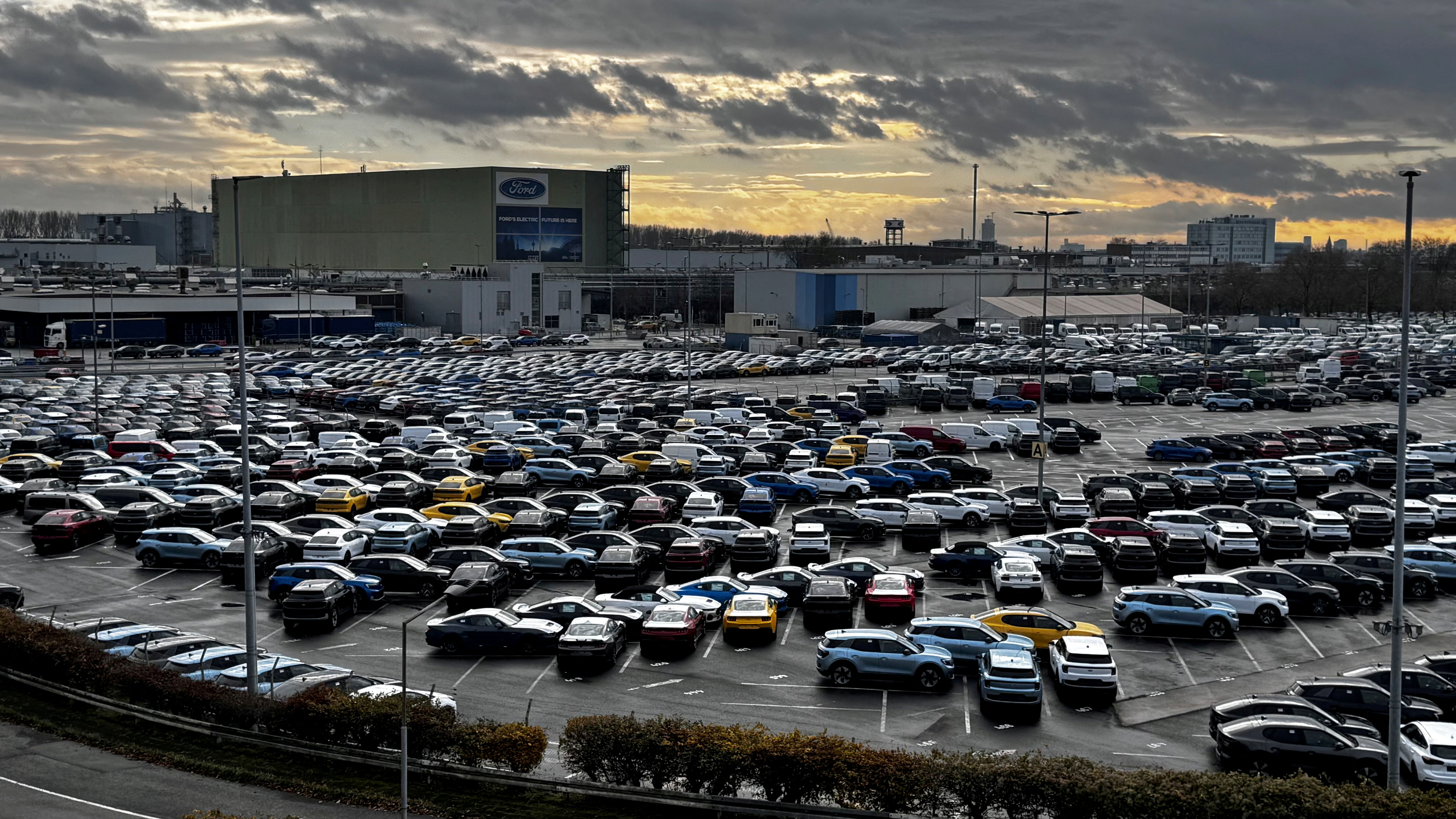 "Bellek çipi" uyarısı. Telefondan otomobile fiyatlar yükselebilir
