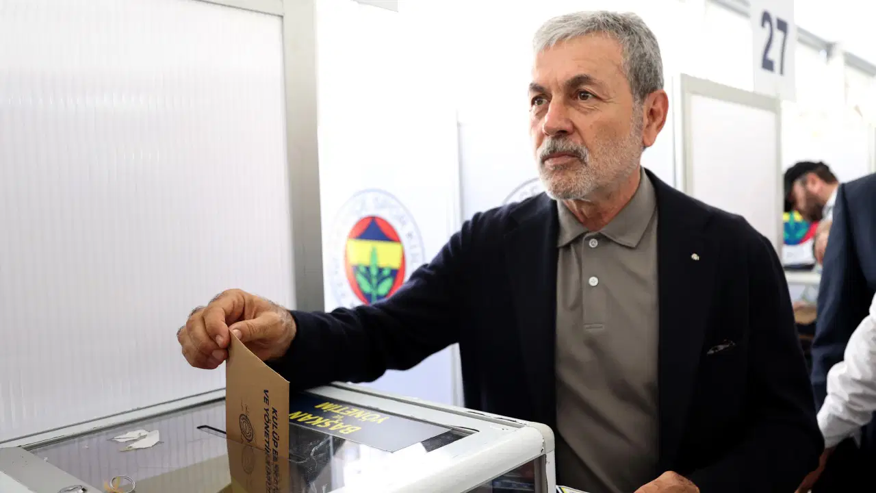 Fenerbahçe'de Oğuz Çetin'den Aykut Kocaman yanıtı!