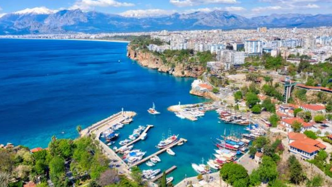 Avrupalıyı Mısır'a kaptıran turizmciyi telaş sardı: Sezon ortasında fiyatı yarıya çektiler