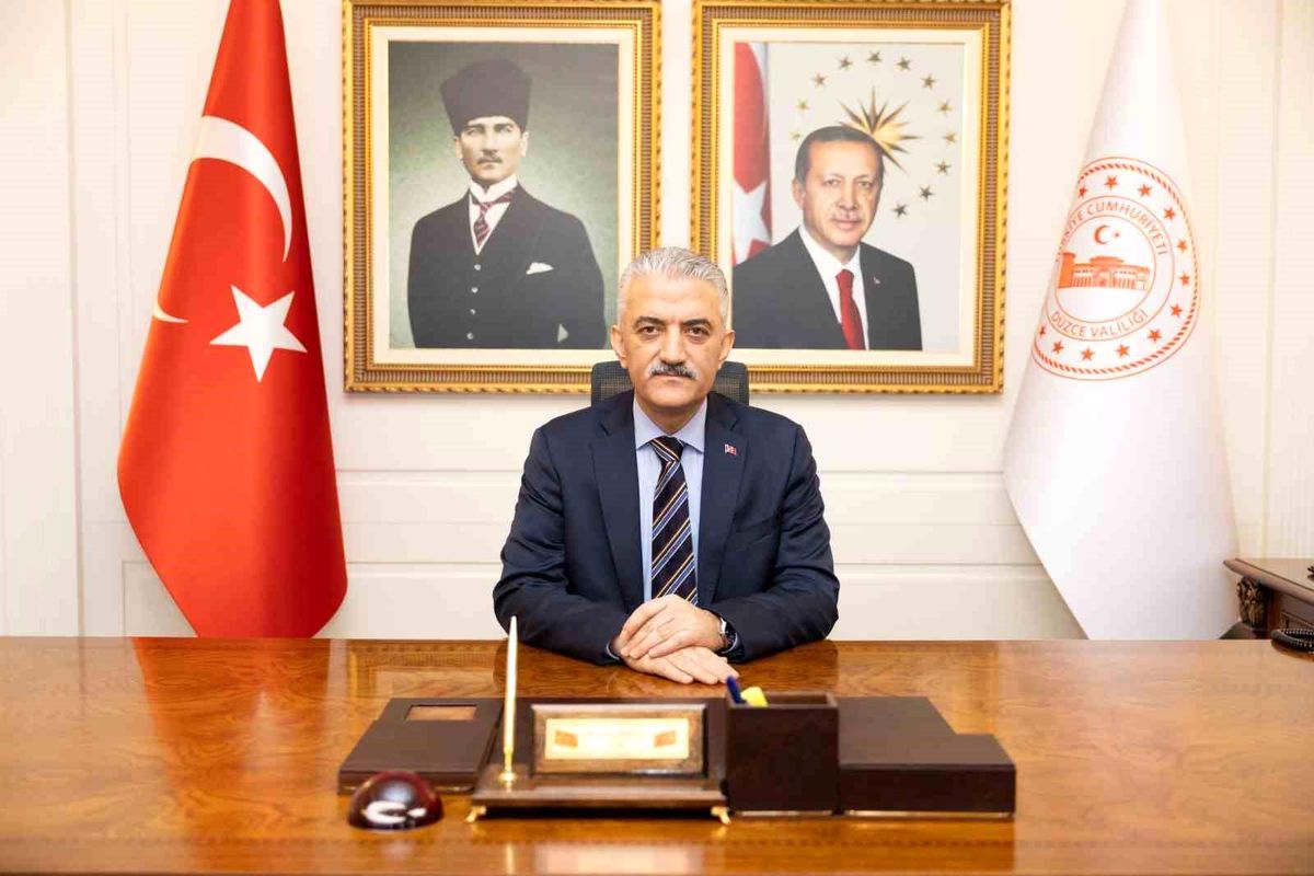 Vali Makas "15 Temmuz çıplak ellerle ihanete dur denilen gündür"