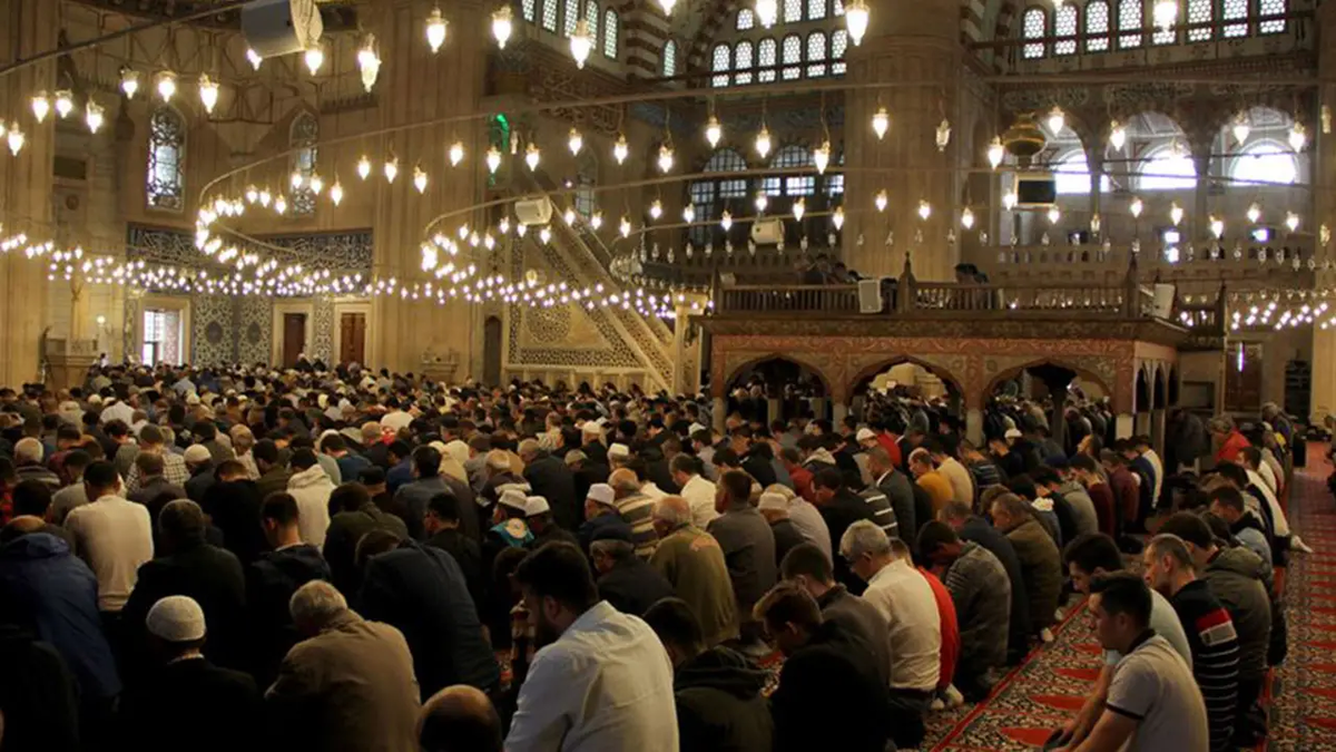 CUMA NAMAZI NASIL KILINIR? | CUMA NAMAZI KAÇ REKATTIR?