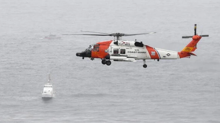 Alaska'da 4 kişiyi taşıyan helikopter düştü