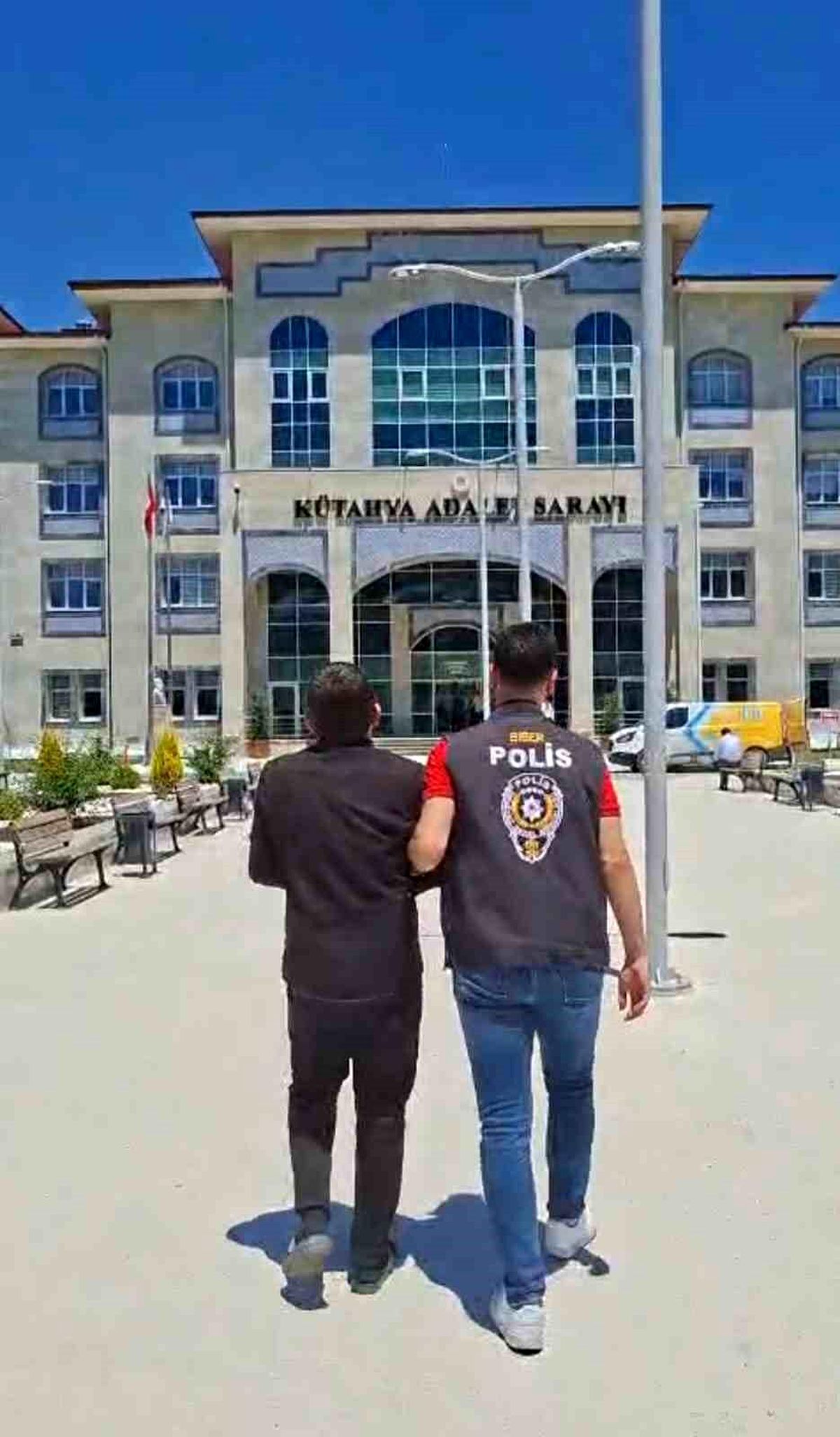 Kütahya'da nitelikli dolandırıcılık operasyonu, 1 şüpheli tutuklandı