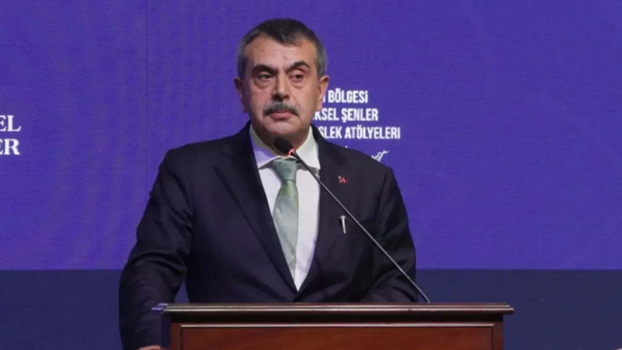 Bakan Tekin'den 'yaygın eğitim' vurgusu: 6 milyon kişiye mesleki eğitim sağlandı