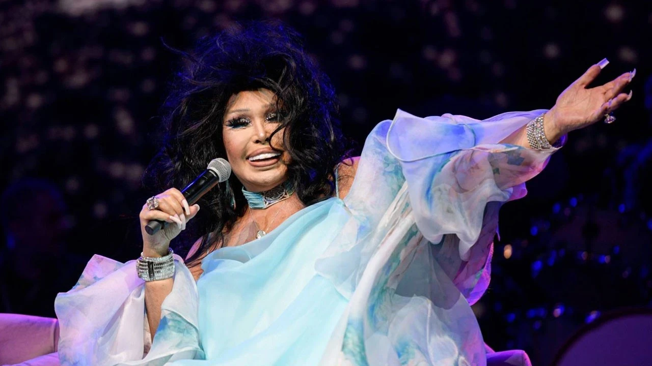 Diva'dan onay çıktı! Bülent Ersoy'un hayatı film oluyor